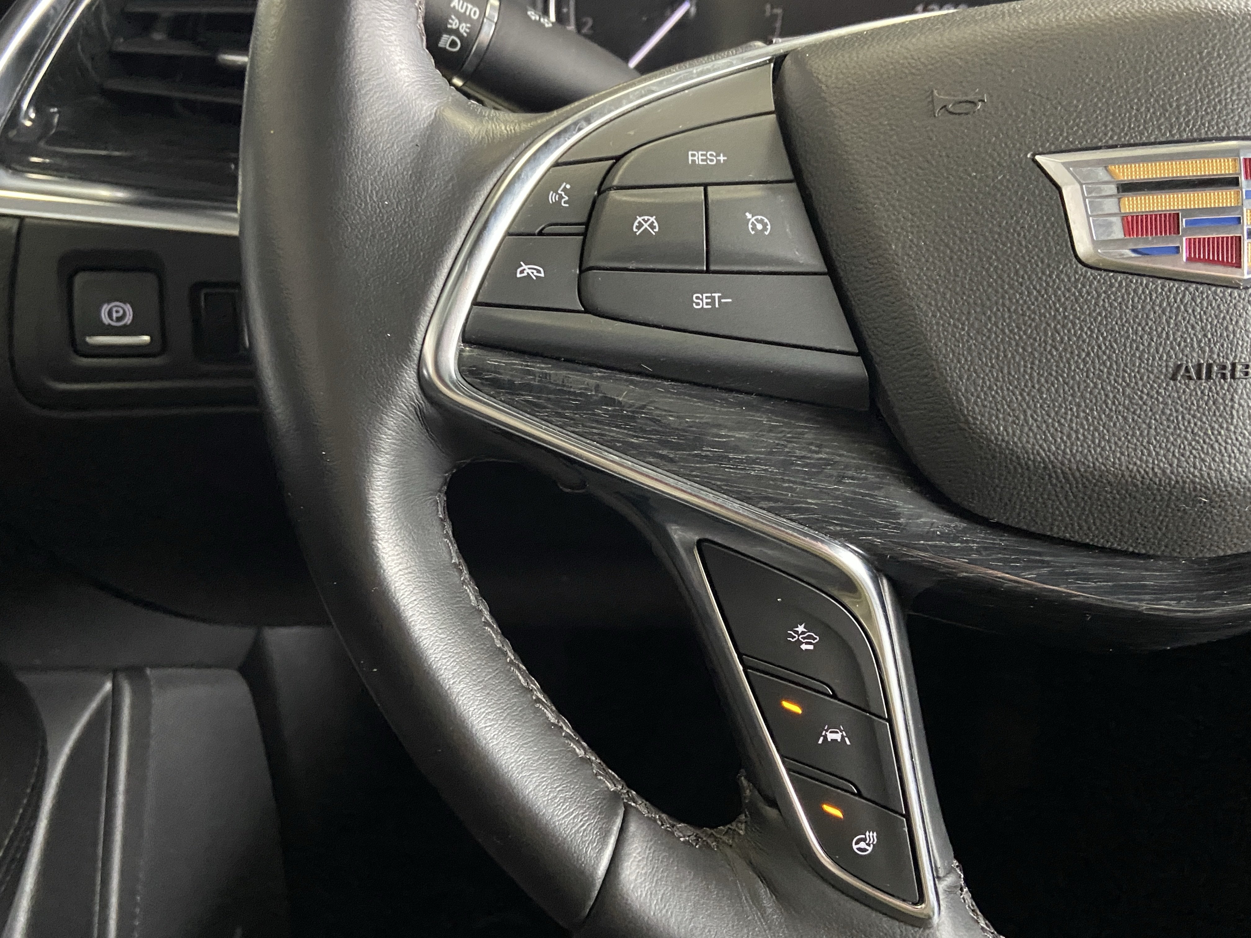 2022 Cadillac XT5 AWD Premium Luxury