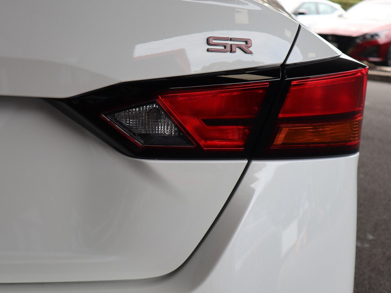 2025 Nissan Altima SR