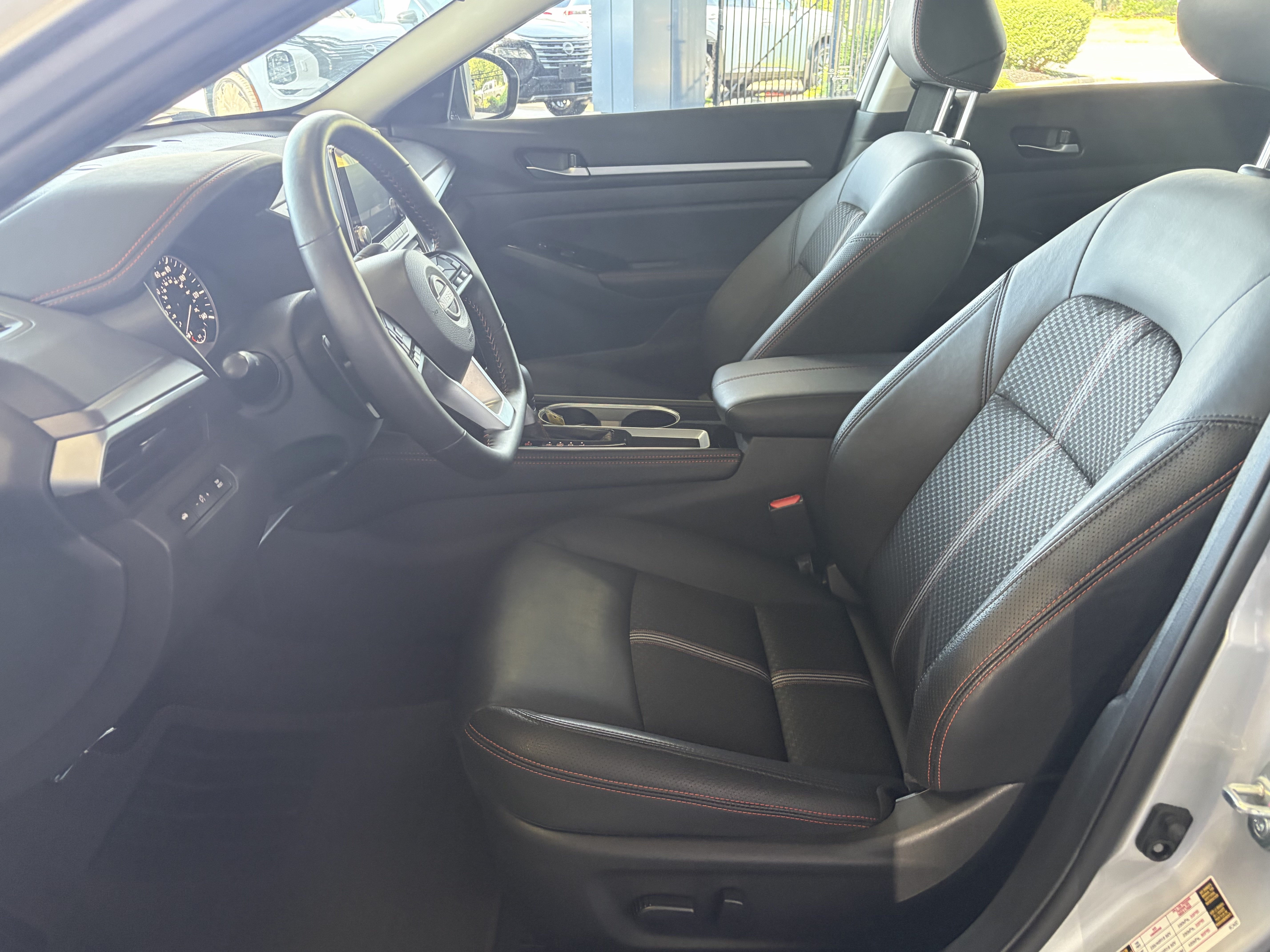 2025 Nissan Altima SR