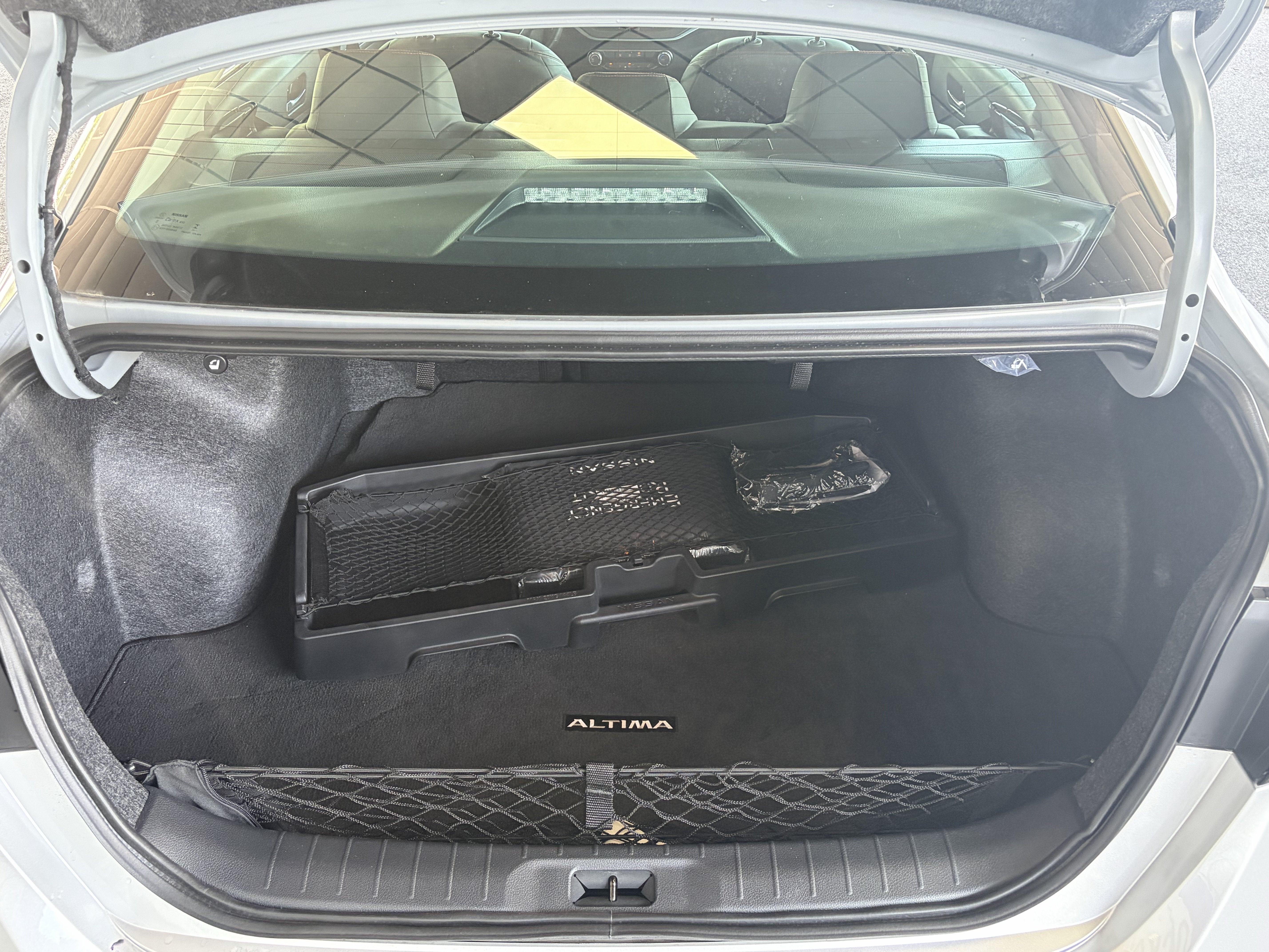 2025 Nissan Altima SR