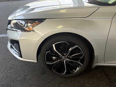 2025 Nissan Altima SR