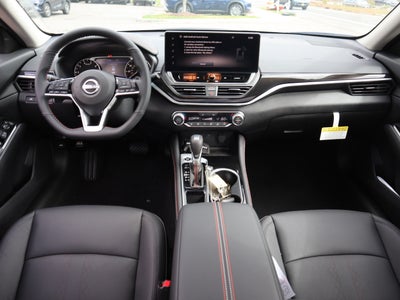 2025 Nissan Altima SR