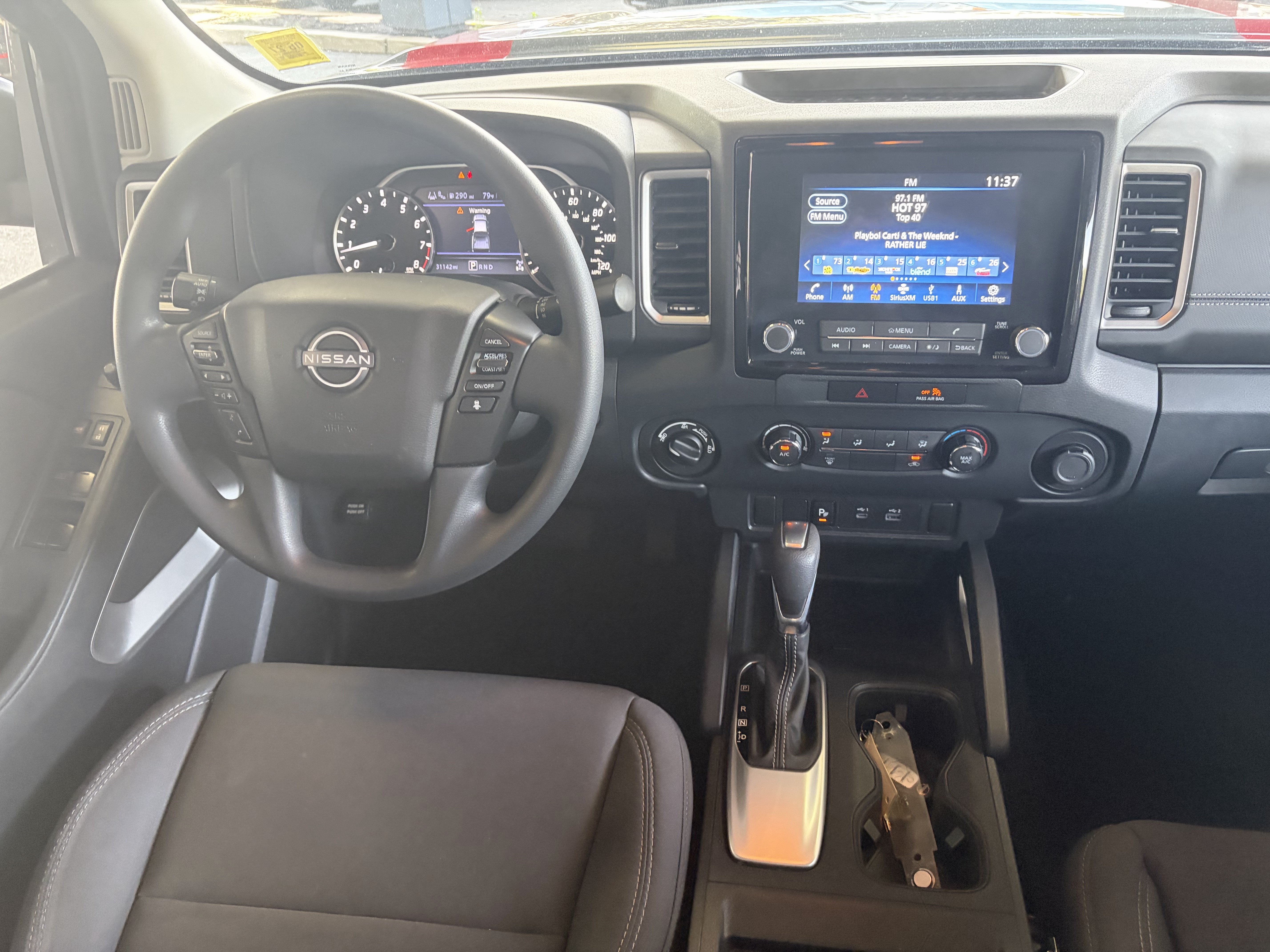 2022 Nissan Frontier SV