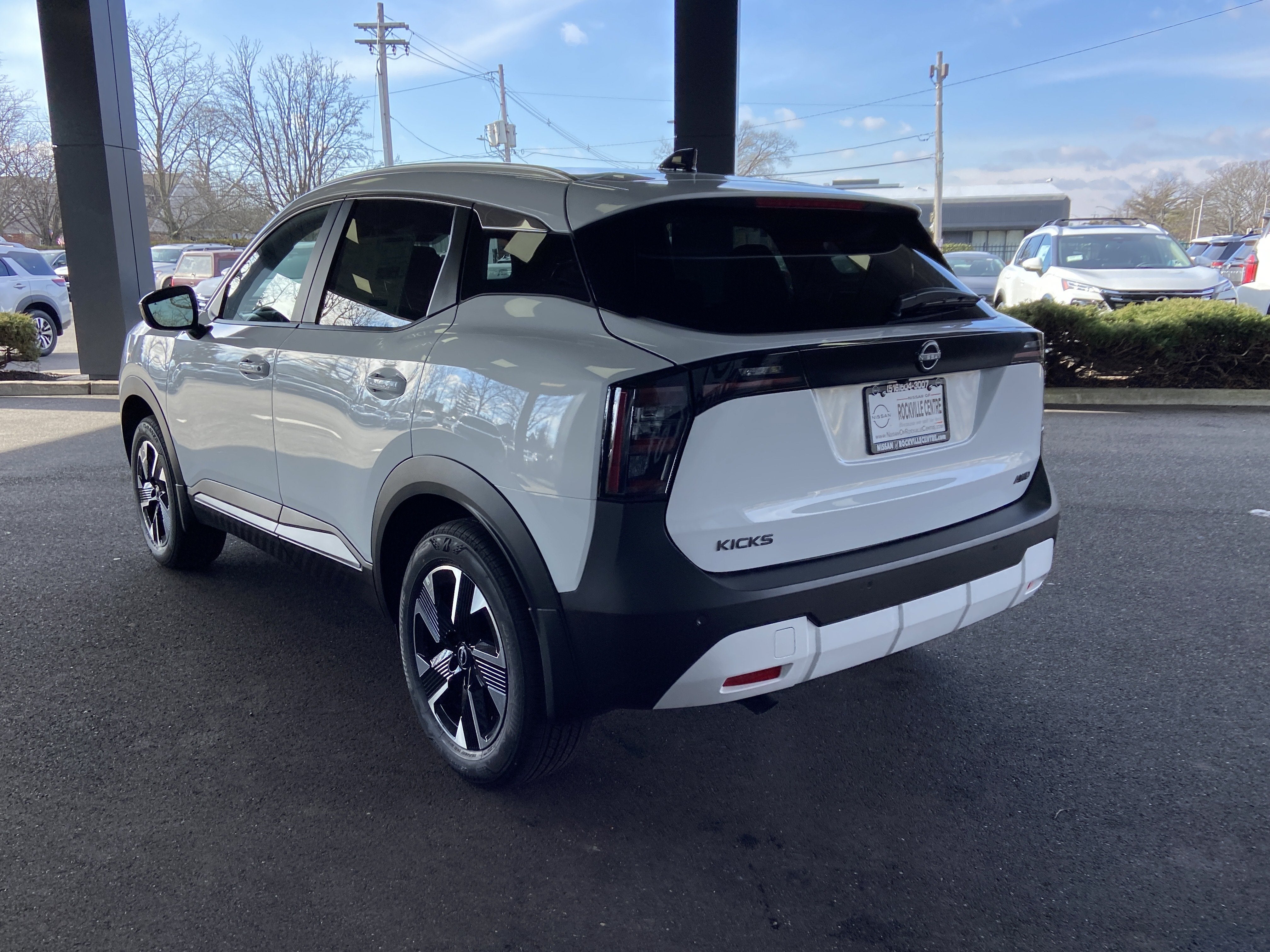 2026 Nissan Kicks SV