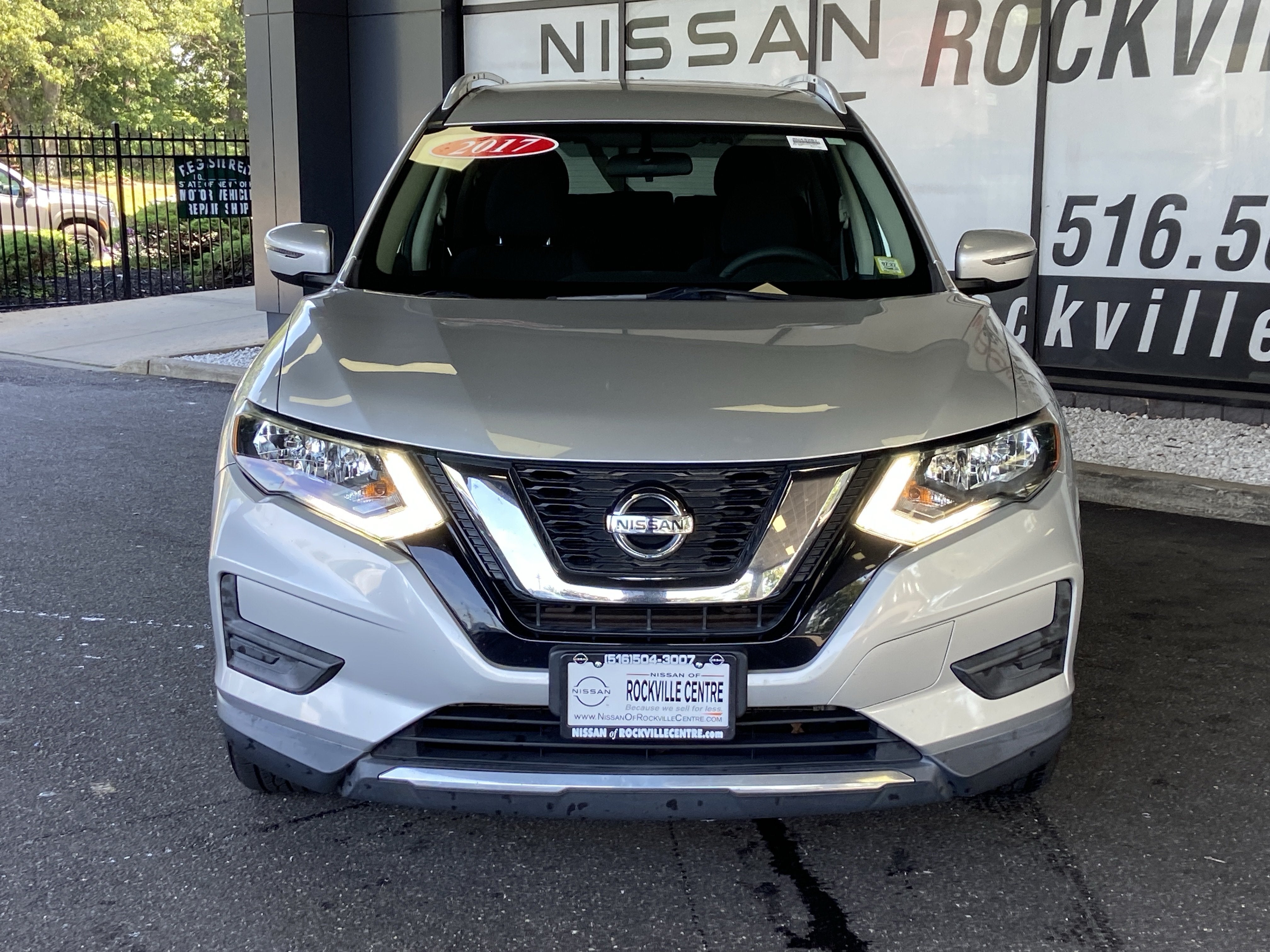 2017 Nissan Rogue SV