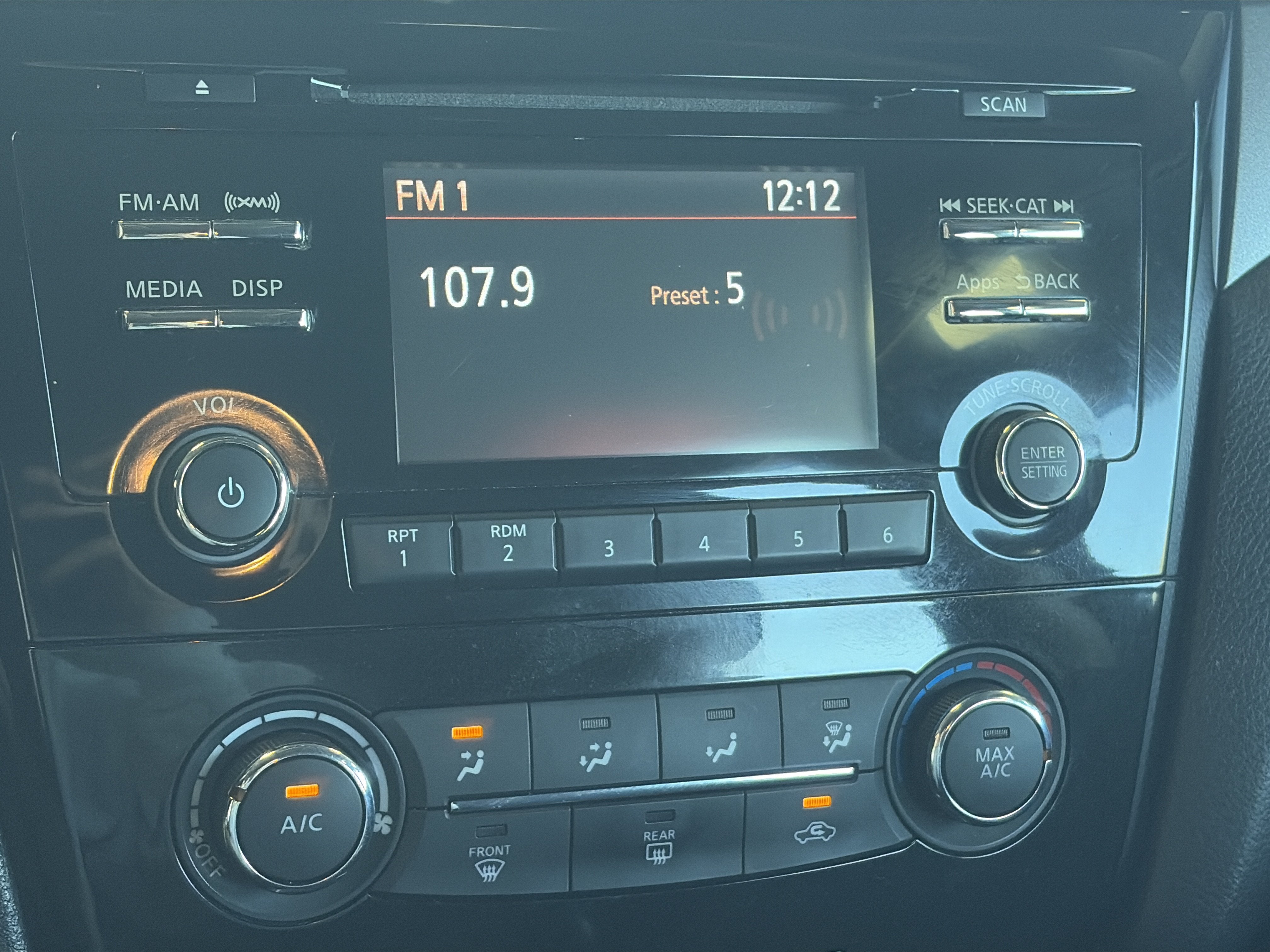 2016 Nissan Rogue S