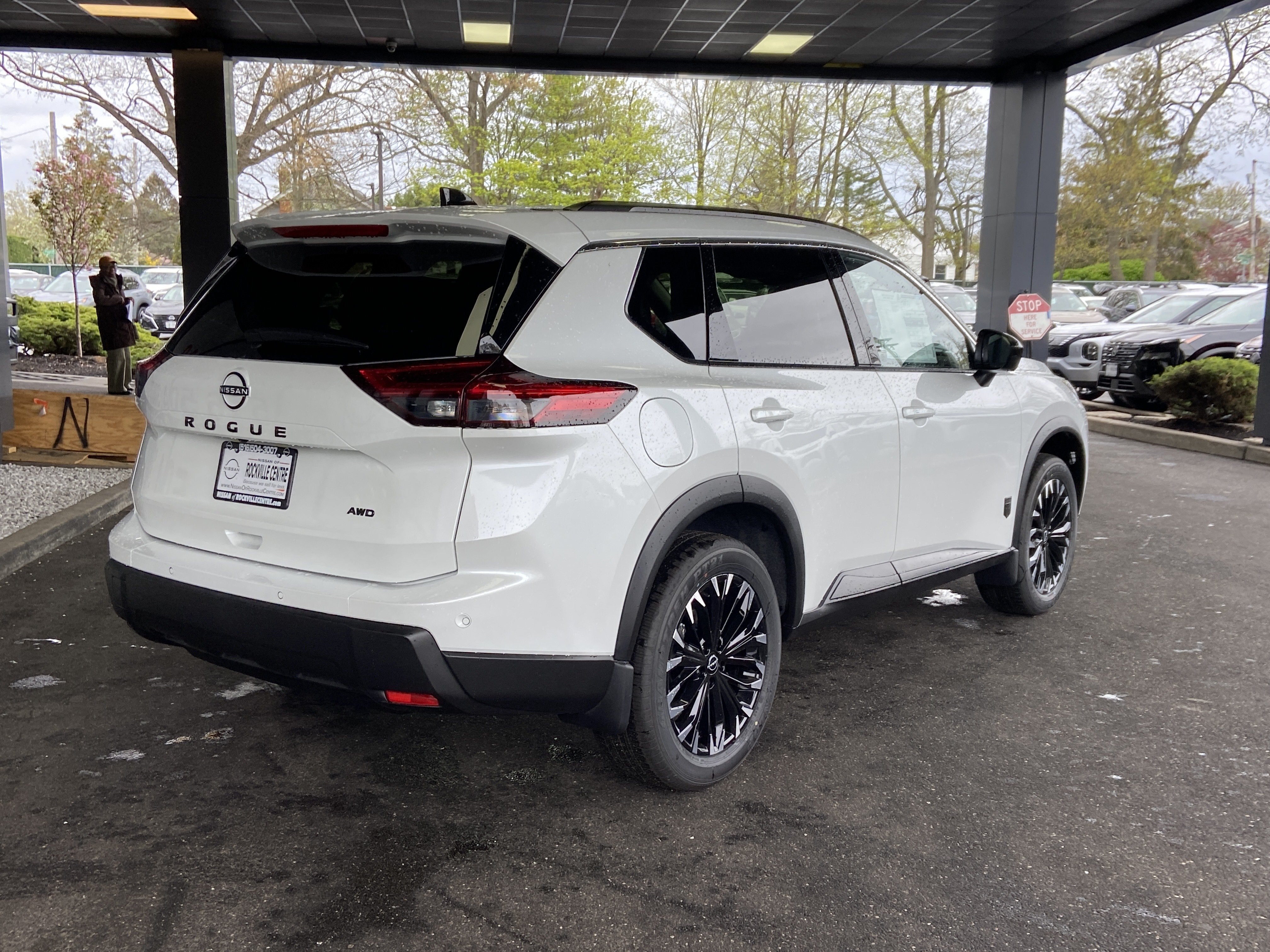 2026 Nissan Rogue Dark Armor