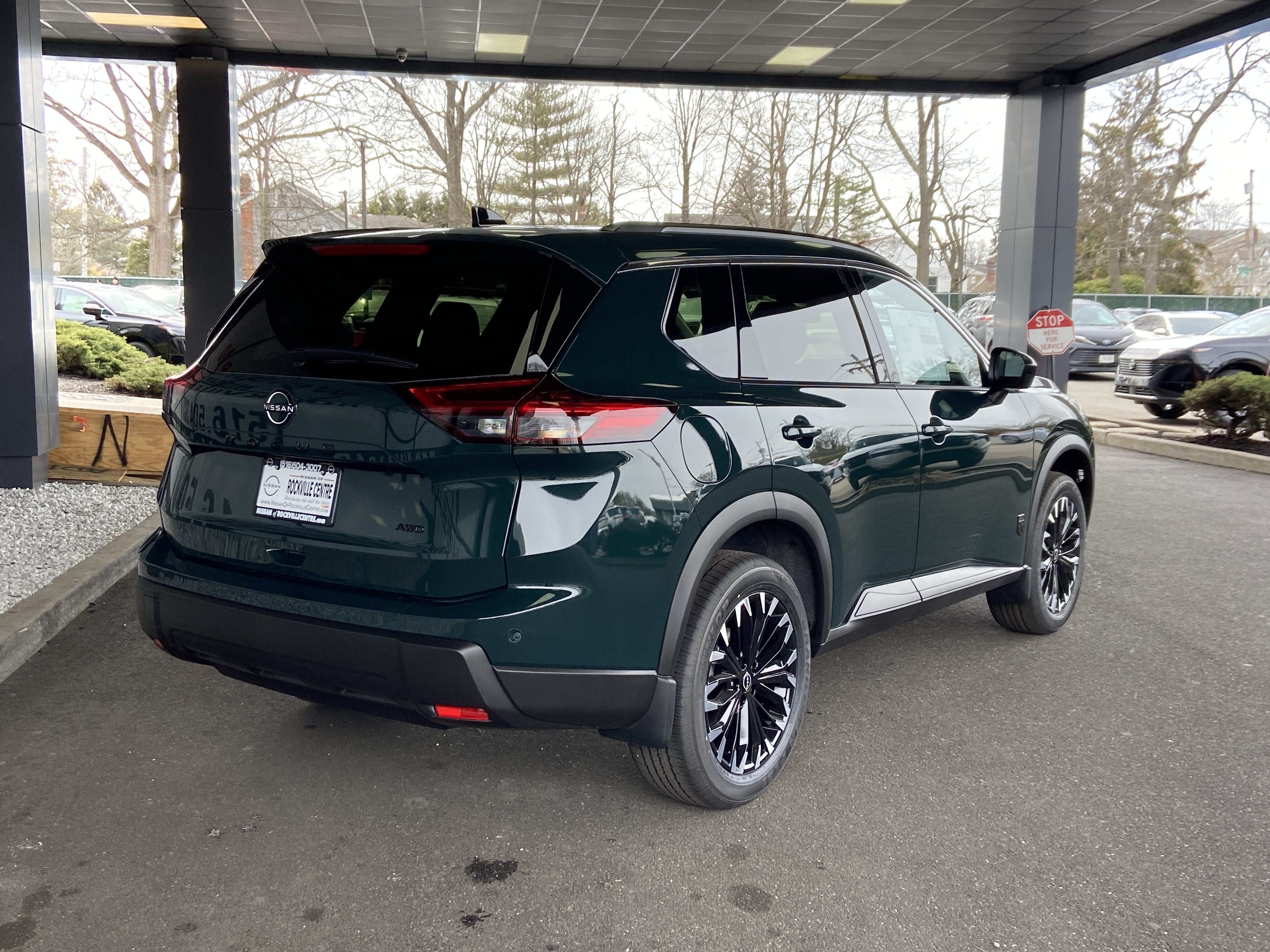 2026 Nissan Rogue Dark Armor