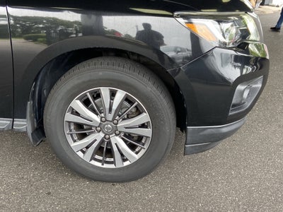 2019 Nissan Pathfinder S 4WD