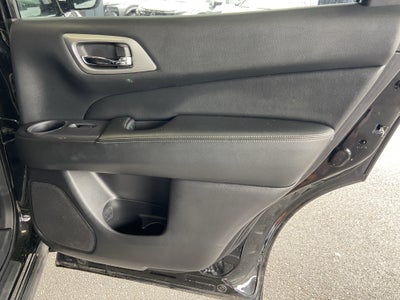2019 Nissan Pathfinder S 4WD