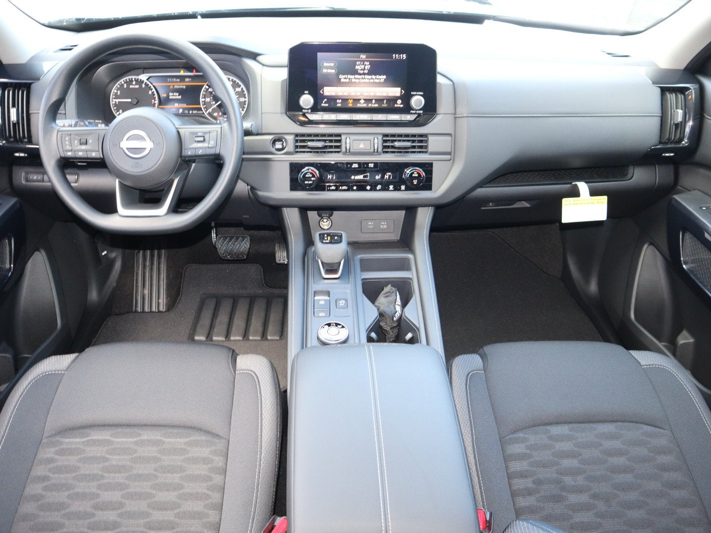 2025 Nissan Pathfinder S