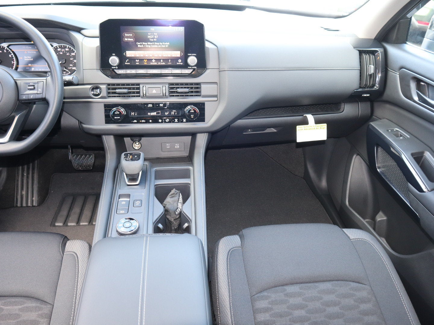 2025 Nissan Pathfinder S