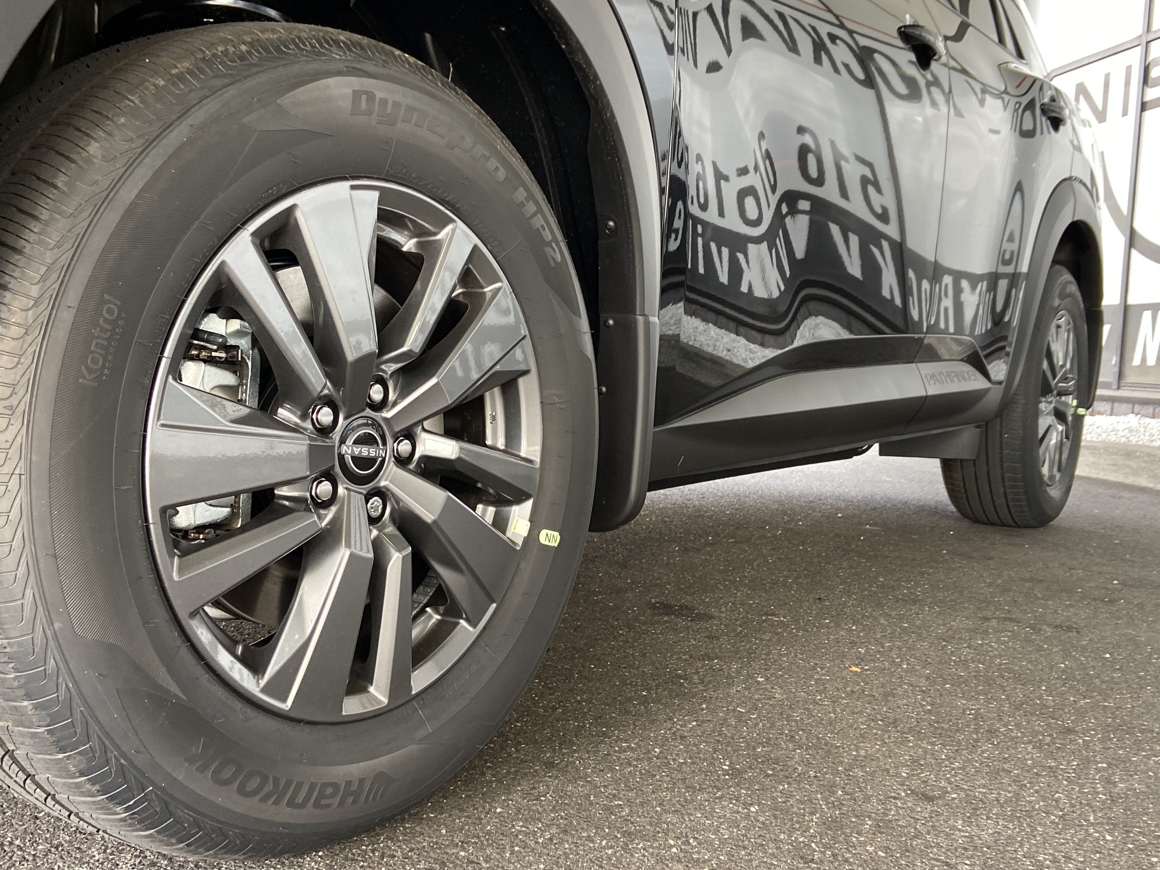 2025 Nissan Pathfinder S