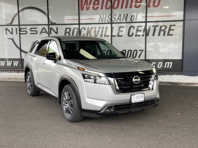 2025 Nissan Pathfinder S