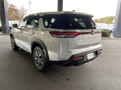 2025 Nissan Pathfinder S
