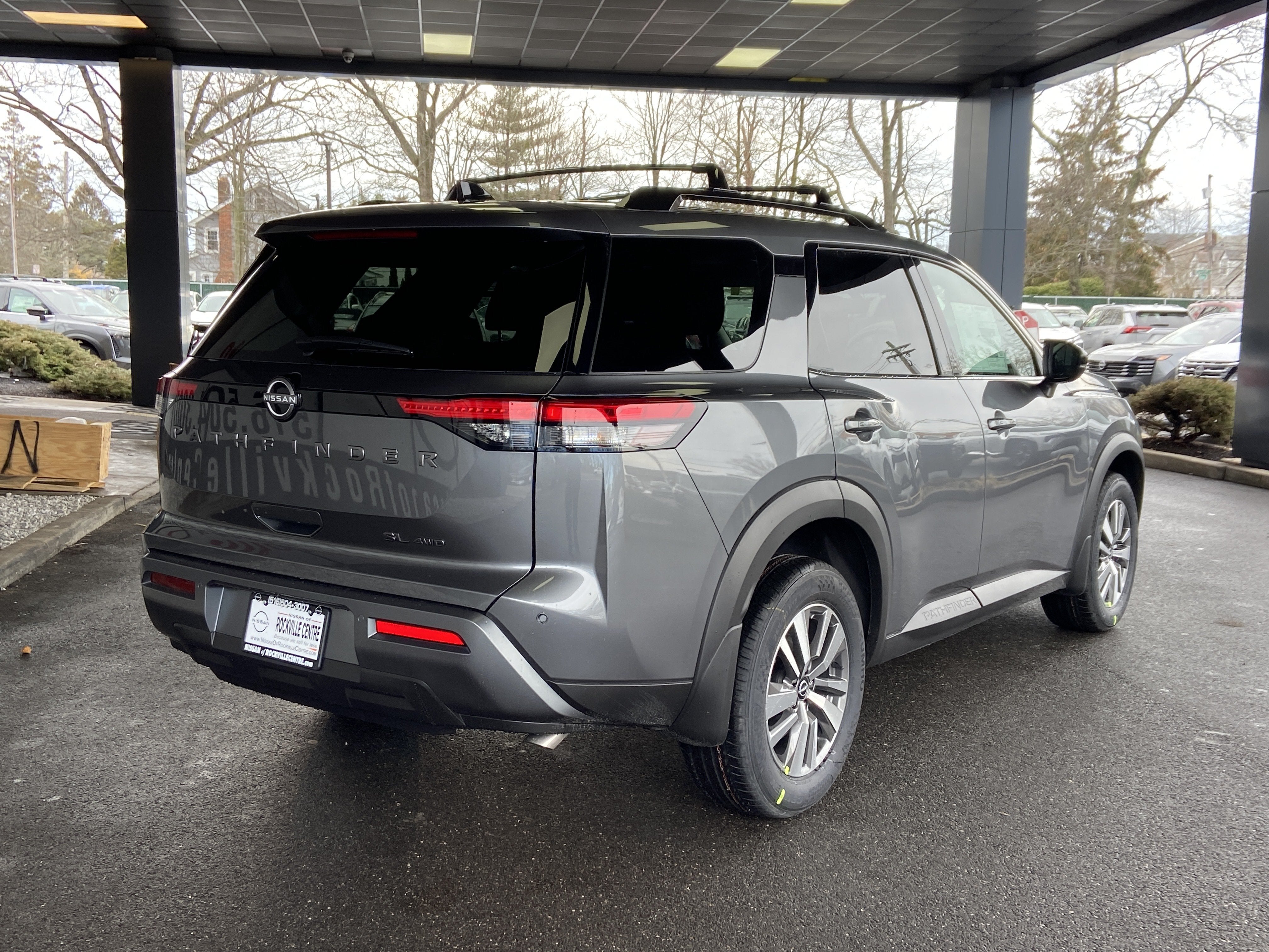 2026 Nissan Pathfinder SL