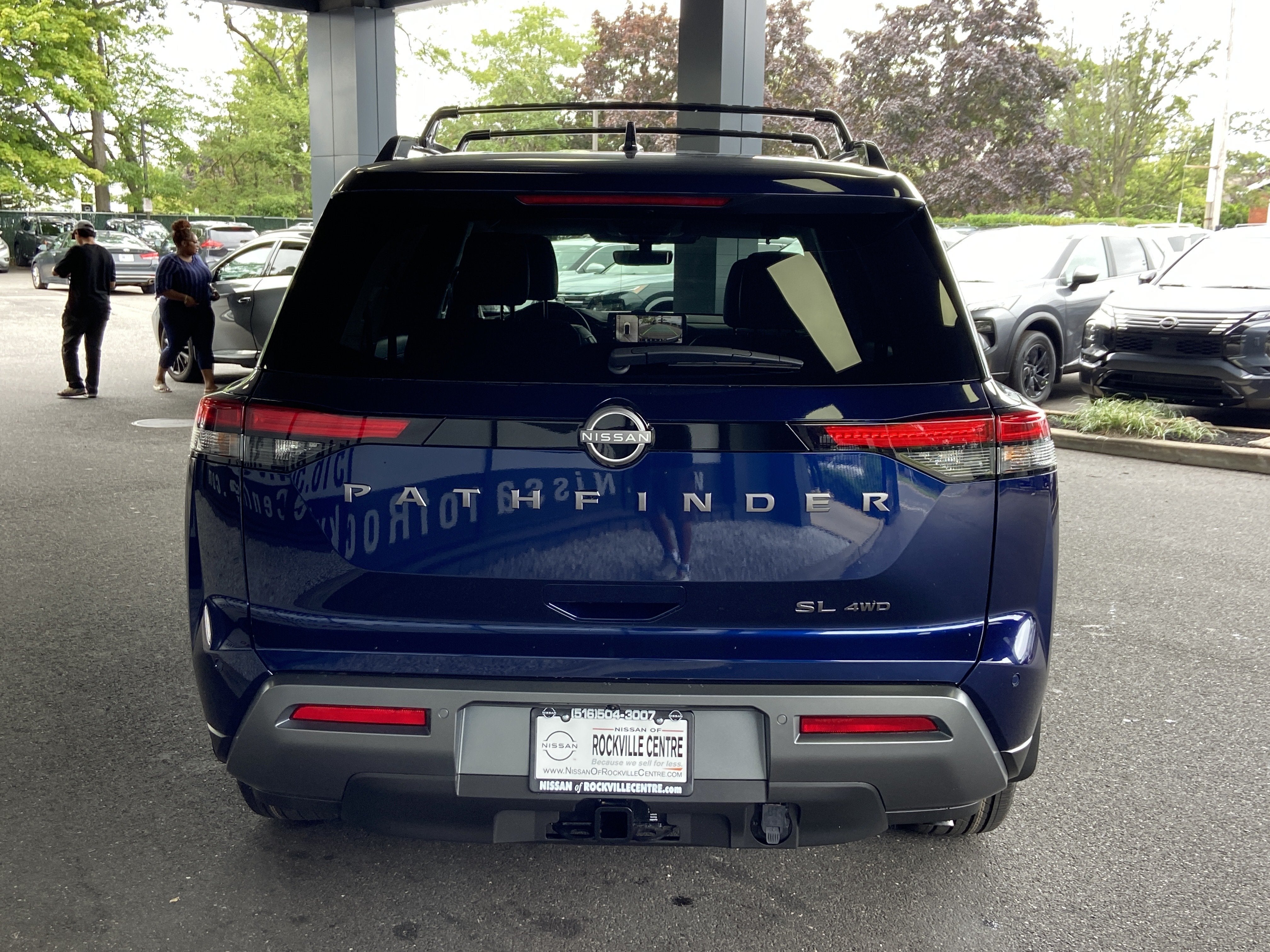 2026 Nissan Pathfinder SL