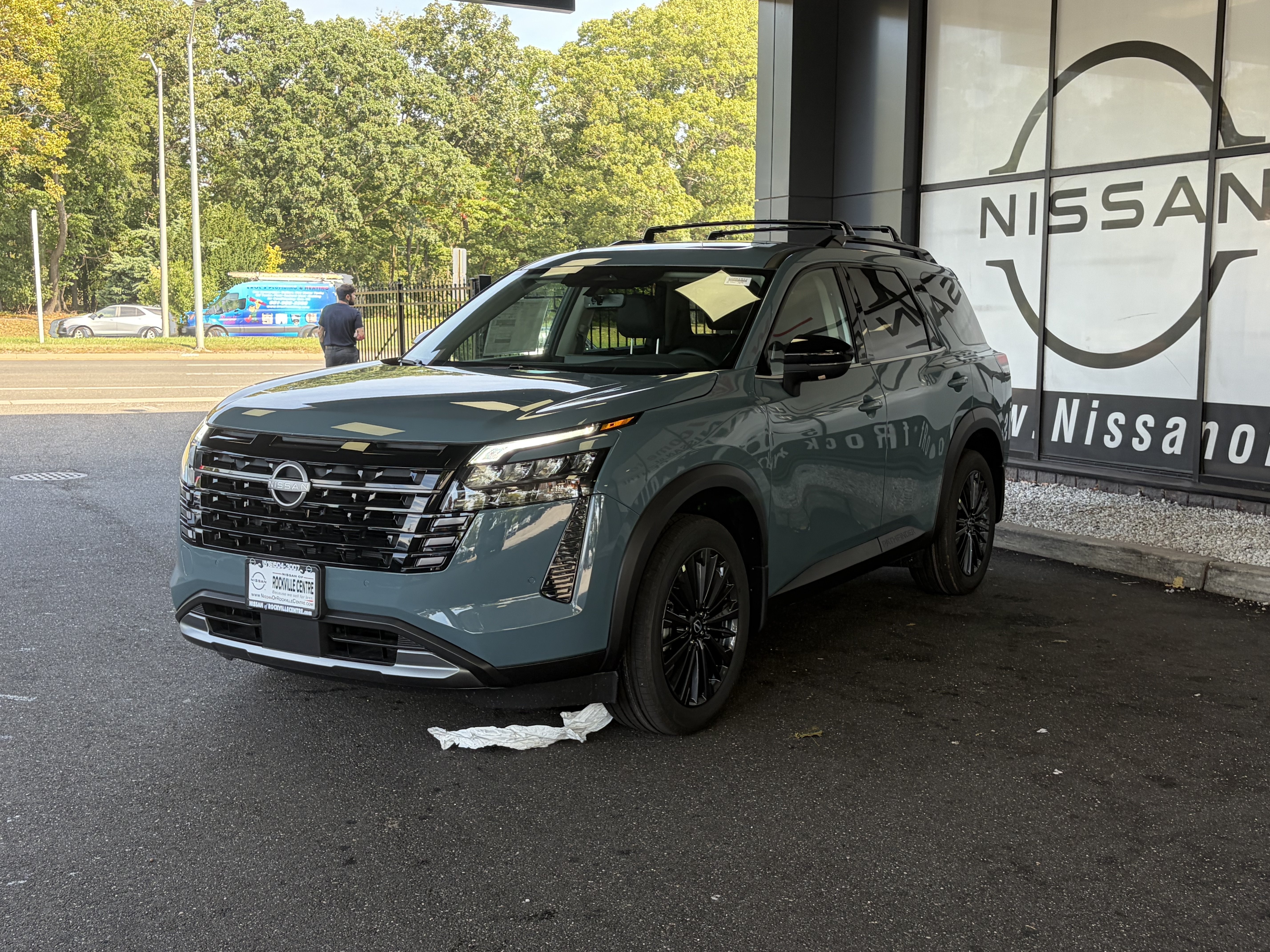 2026 Nissan Pathfinder SL