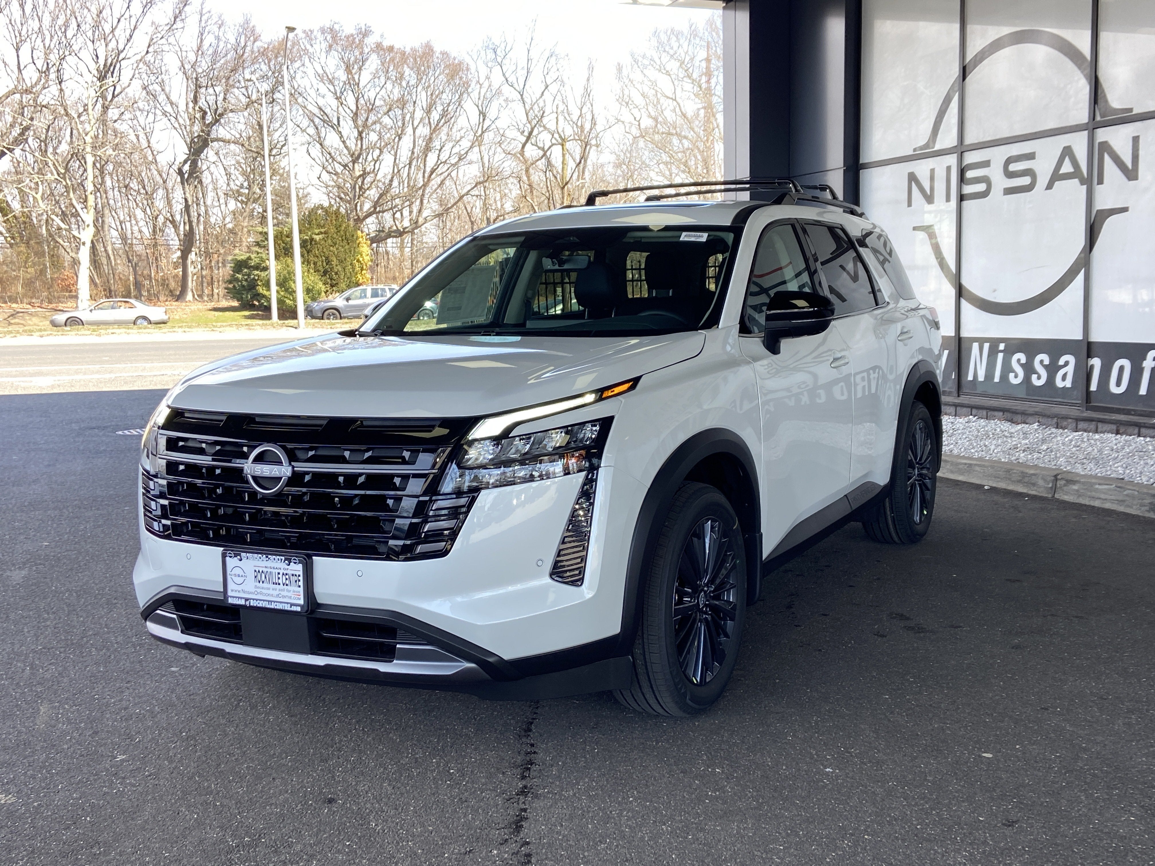 2026 Nissan Pathfinder SL