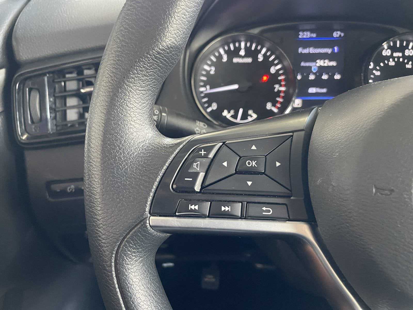 2022 Nissan Rogue Sport S