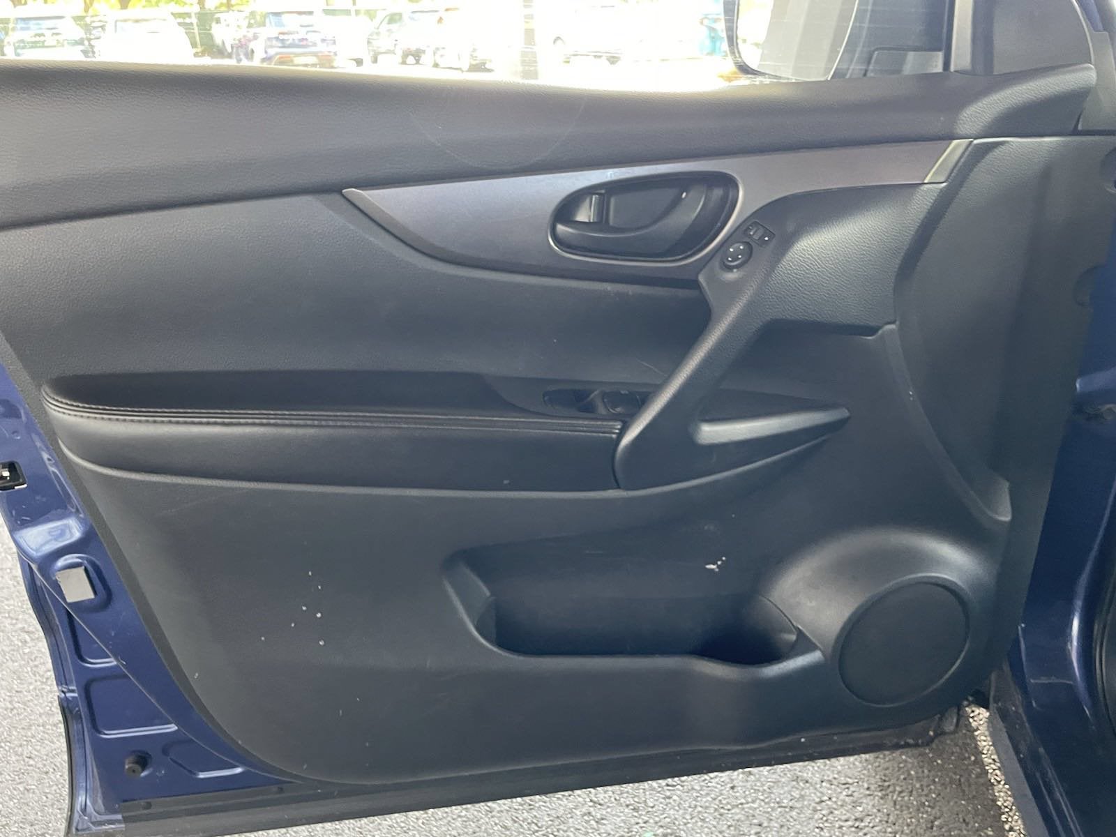 2022 Nissan Rogue Sport S