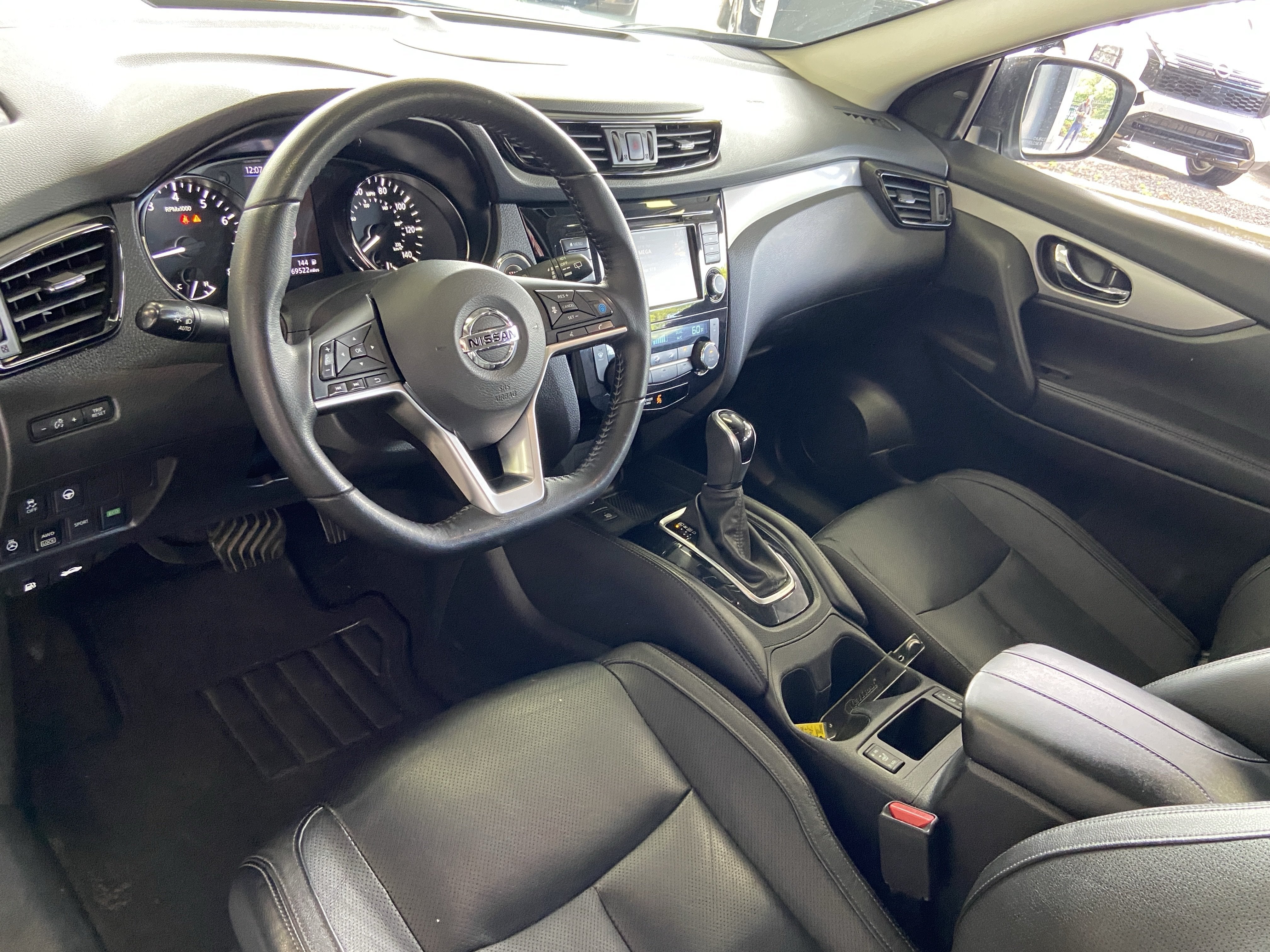 2020 Nissan Rogue Sport SL