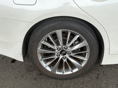 2023 INFINITI Q50 LUXE