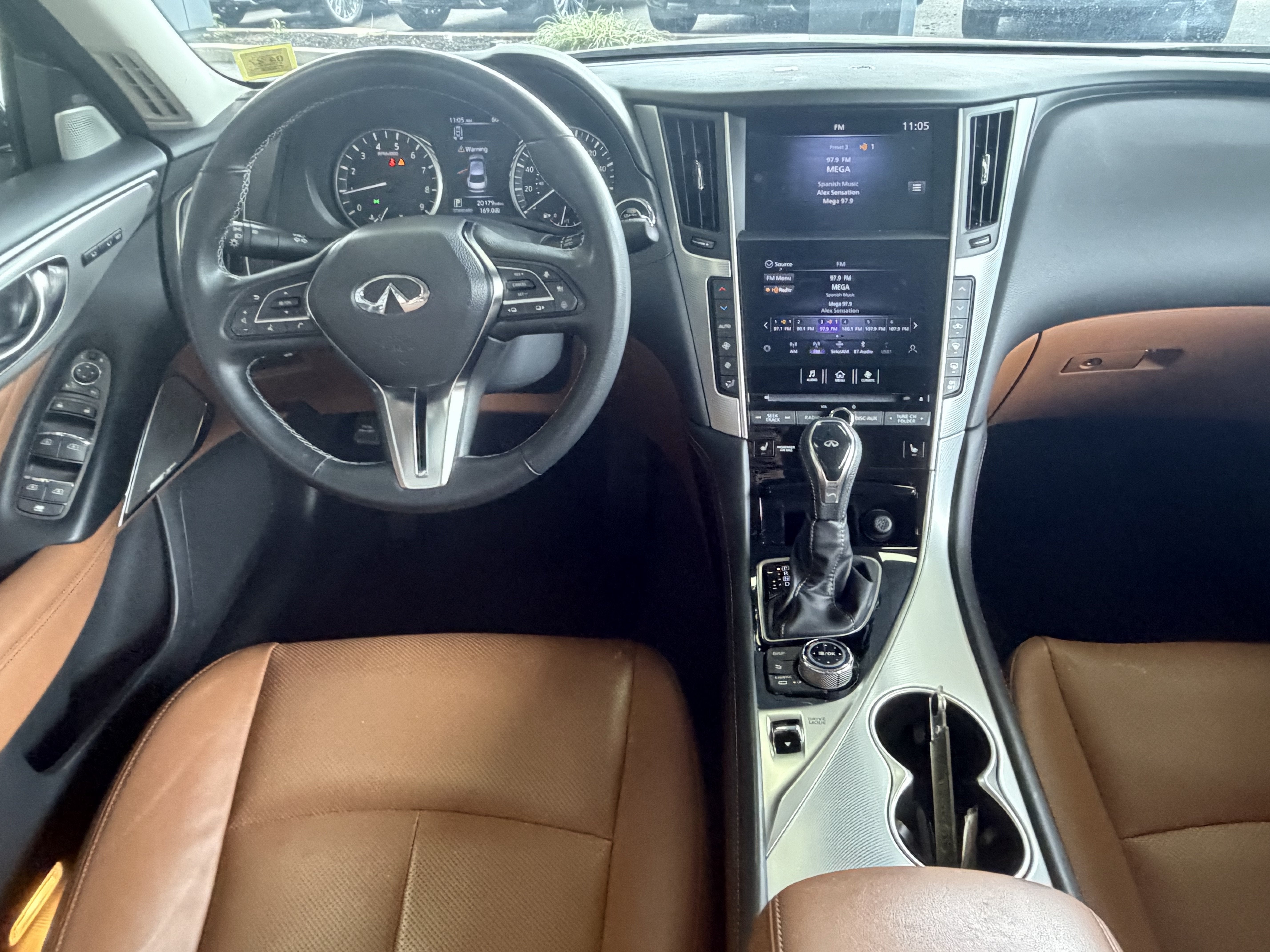 2023 INFINITI Q50 LUXE