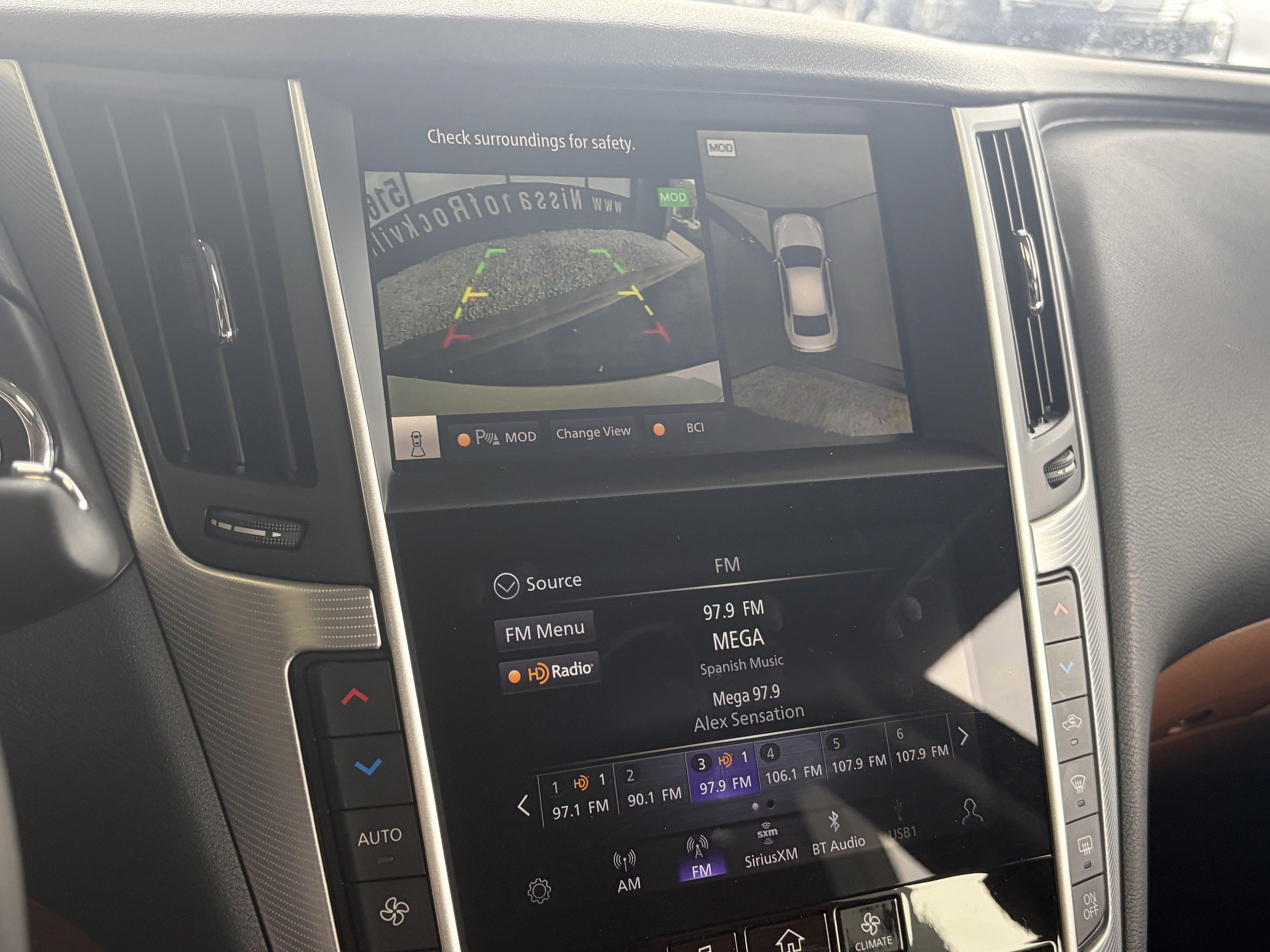2023 INFINITI Q50 LUXE