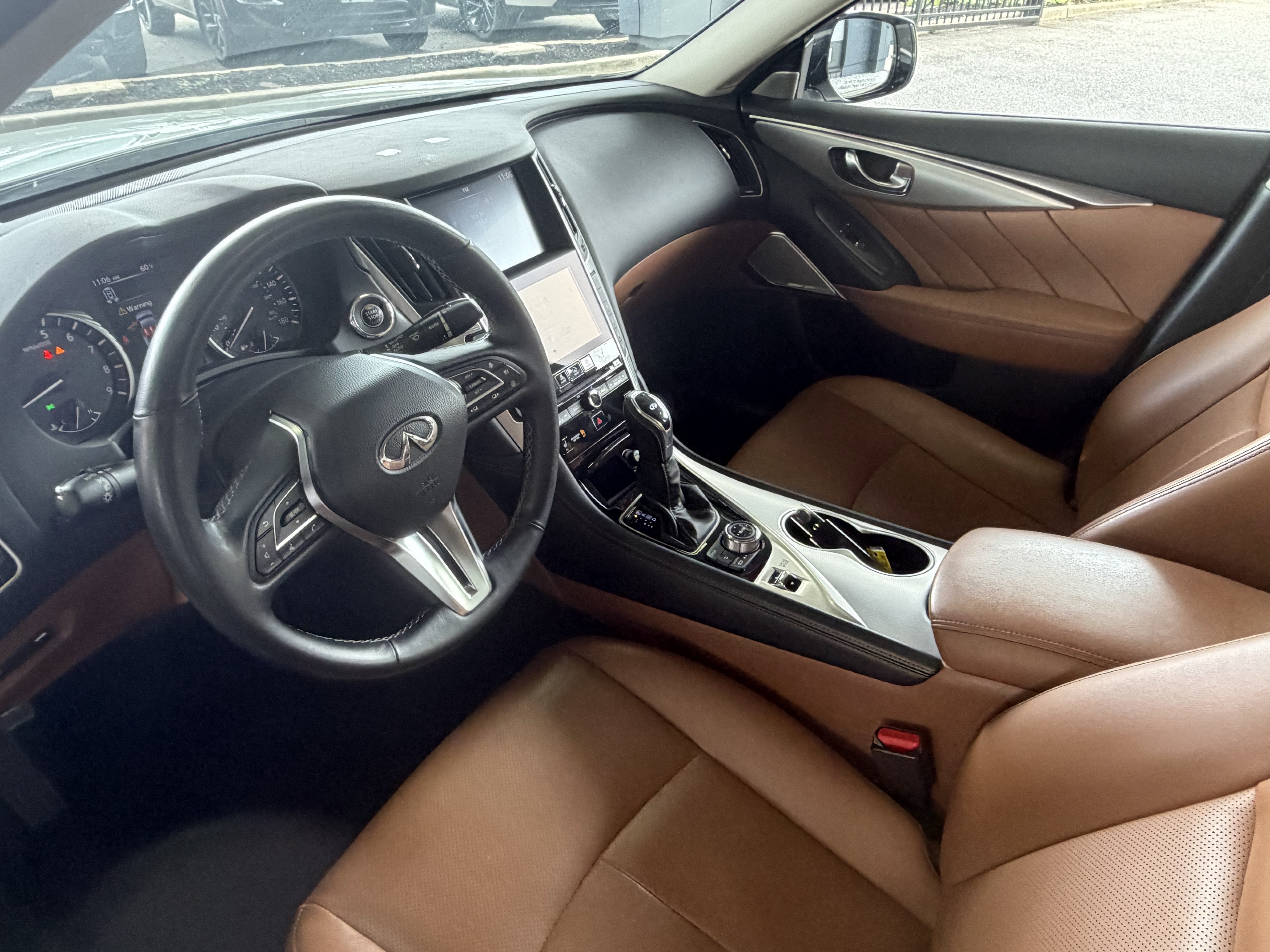 2023 INFINITI Q50 LUXE