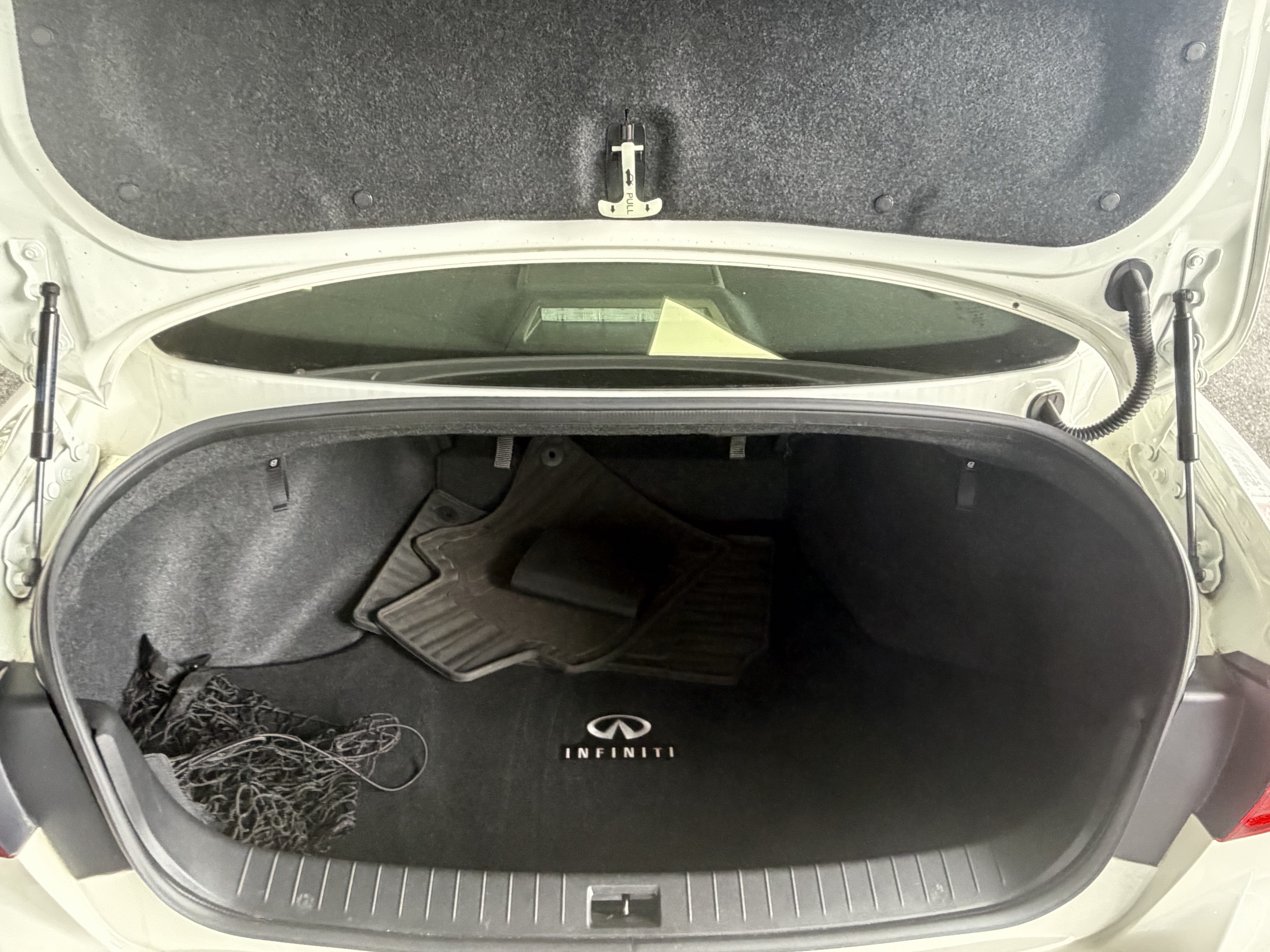 2023 INFINITI Q50 LUXE