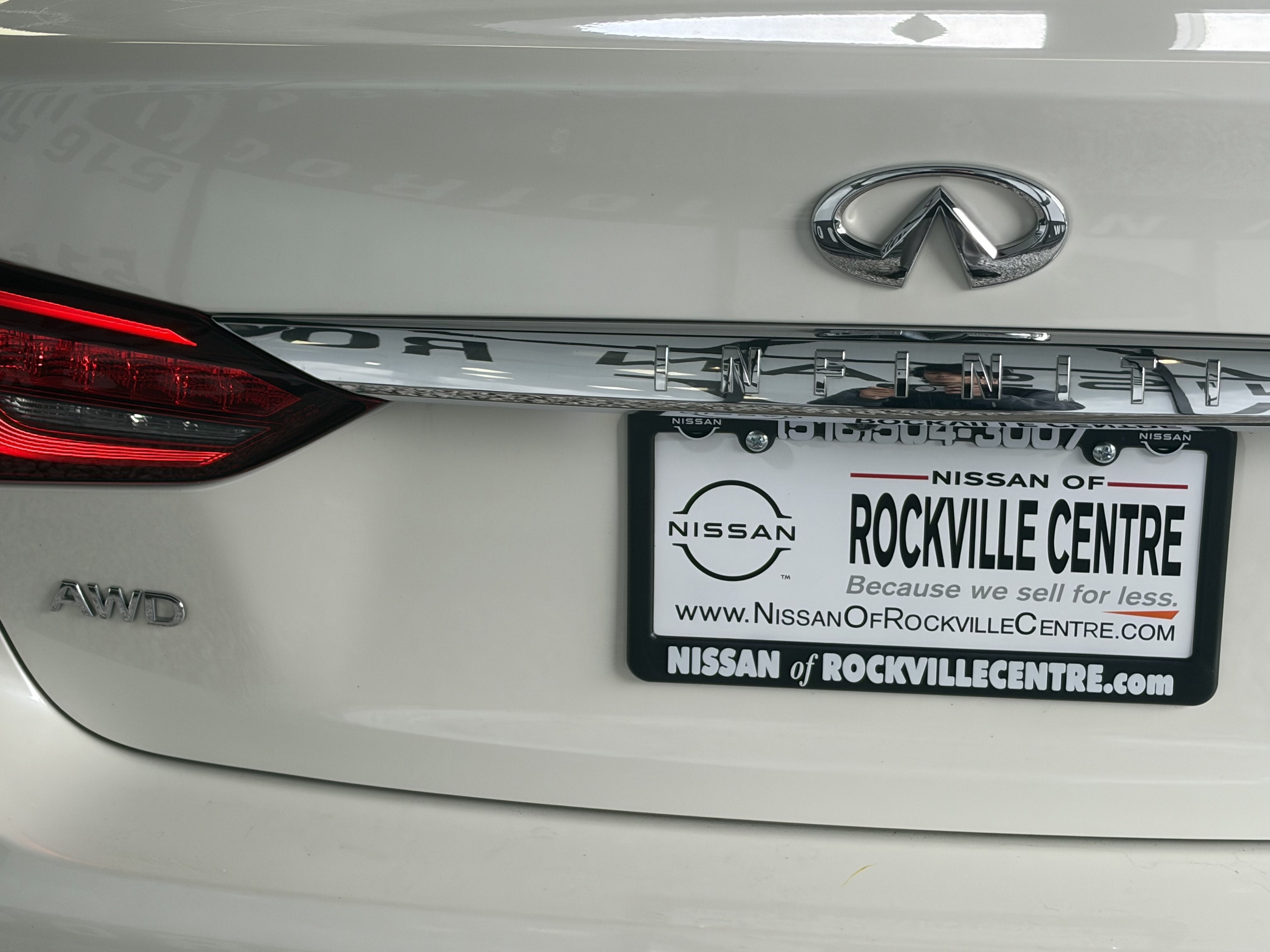 2023 INFINITI Q50 LUXE