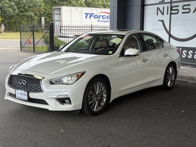 2023 INFINITI Q50 LUXE
