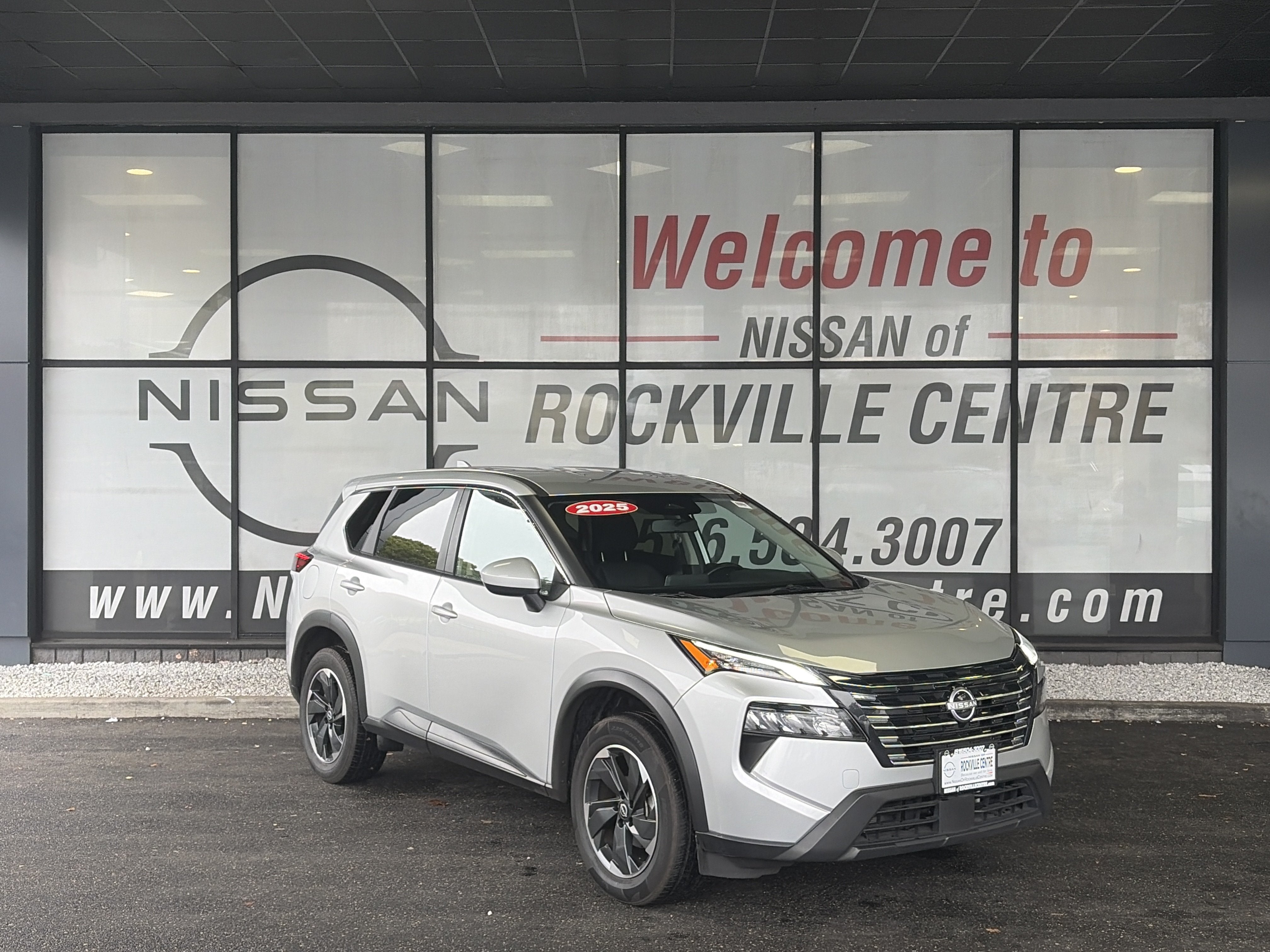 2025 Nissan Rogue SV