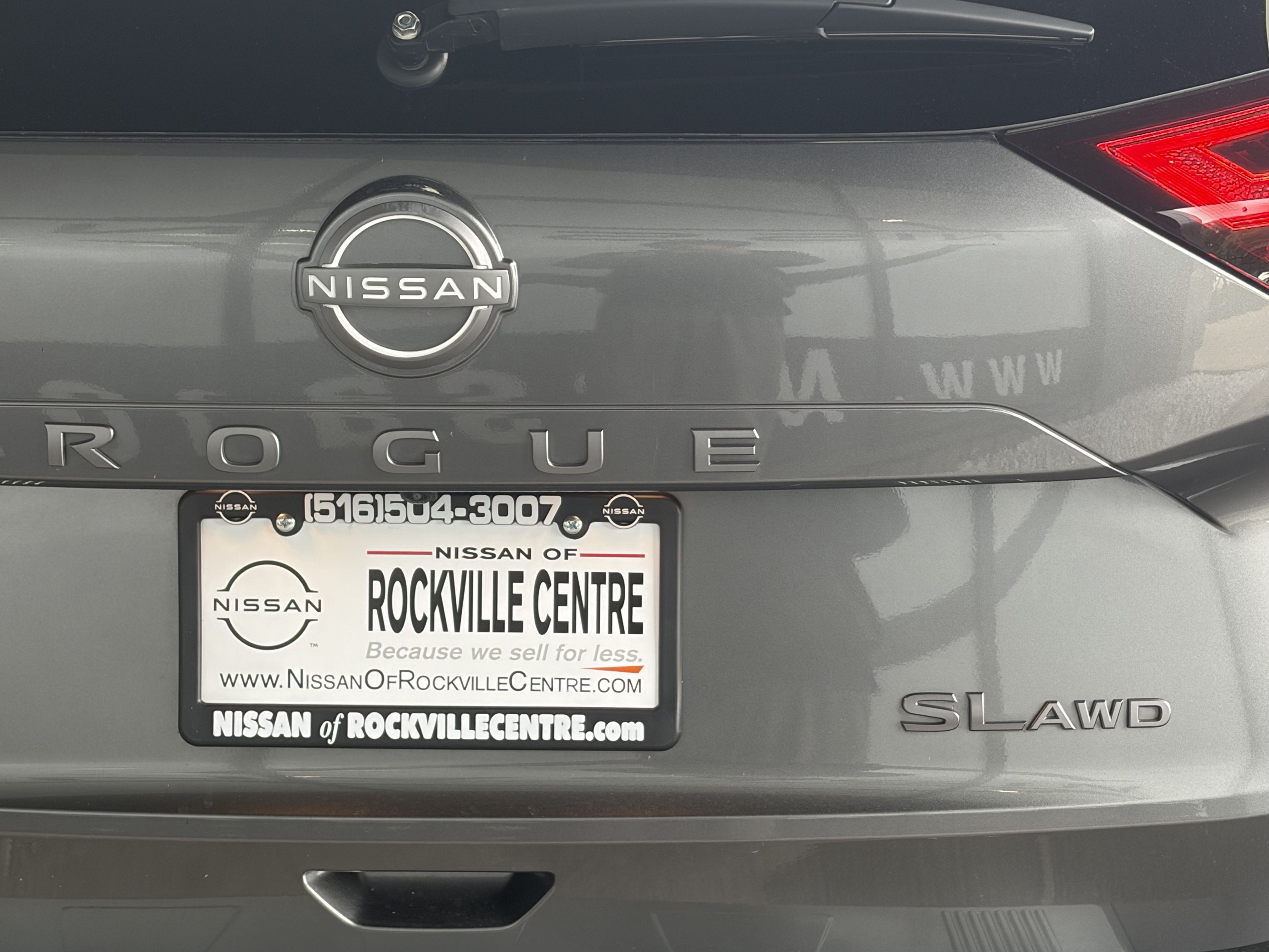 2025 Nissan Rogue SL
