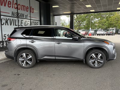 2025 Nissan Rogue SL