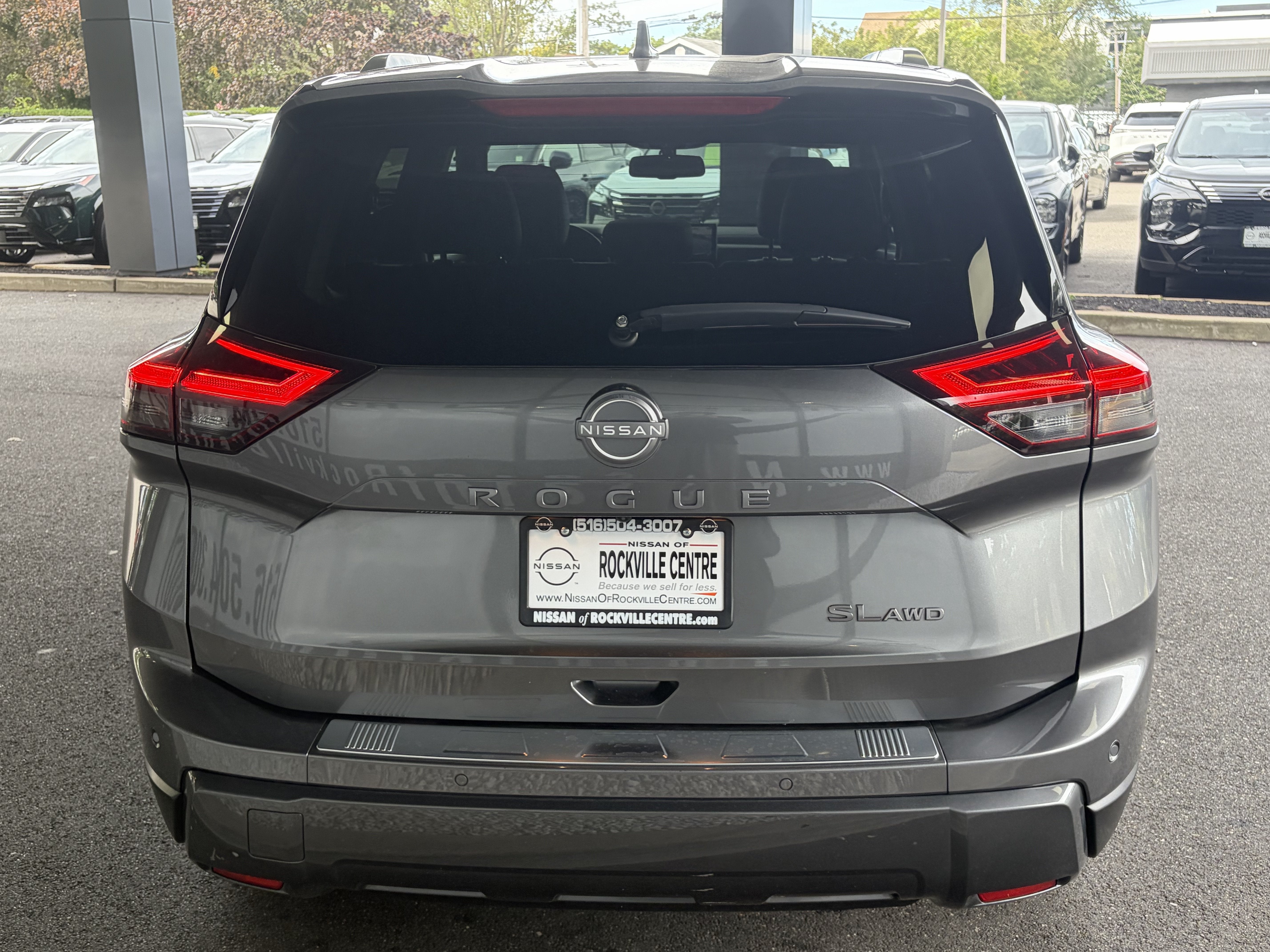 2025 Nissan Rogue SL
