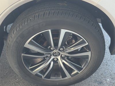 2023 Toyota Venza LE