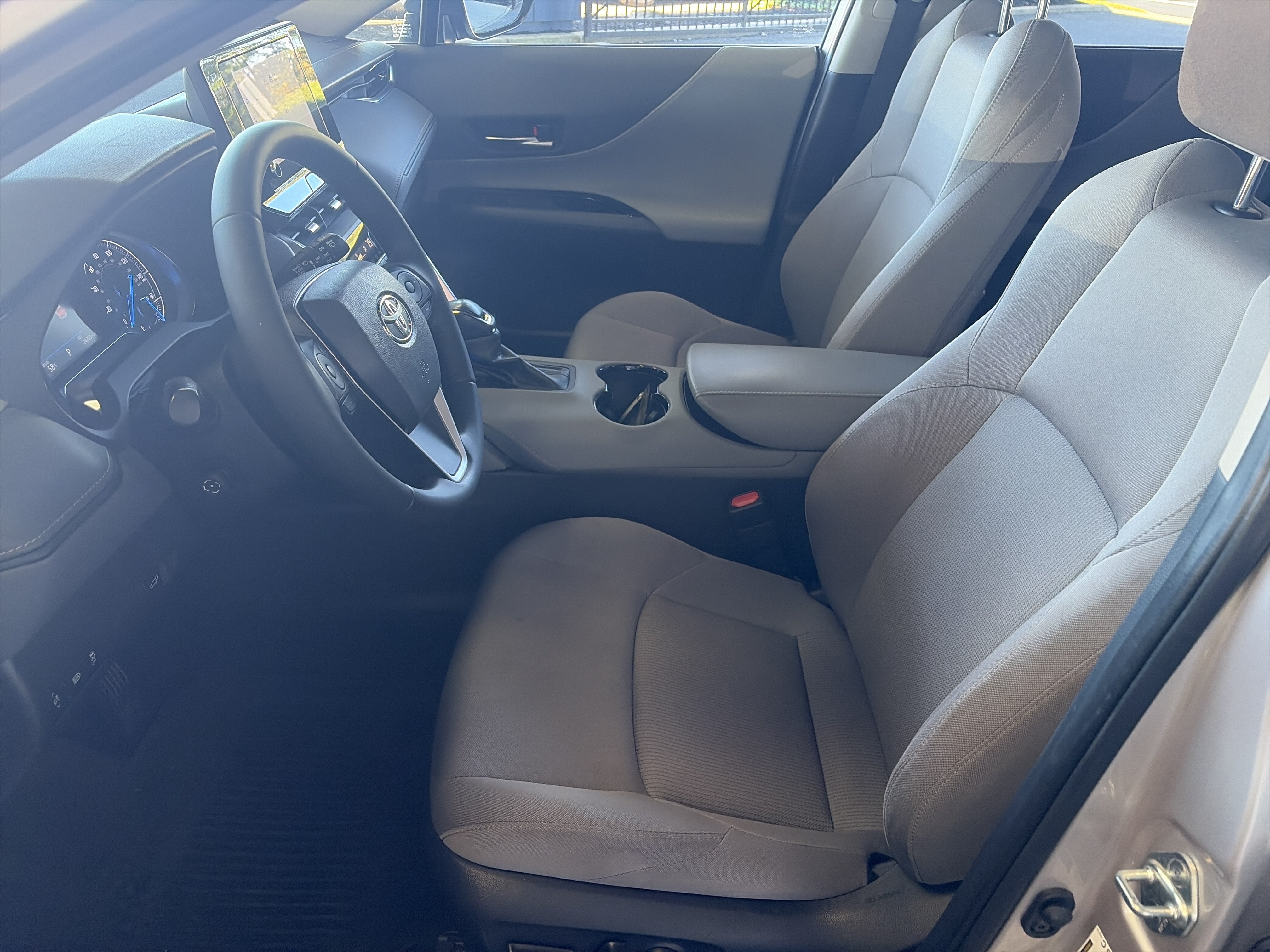2023 Toyota Venza LE