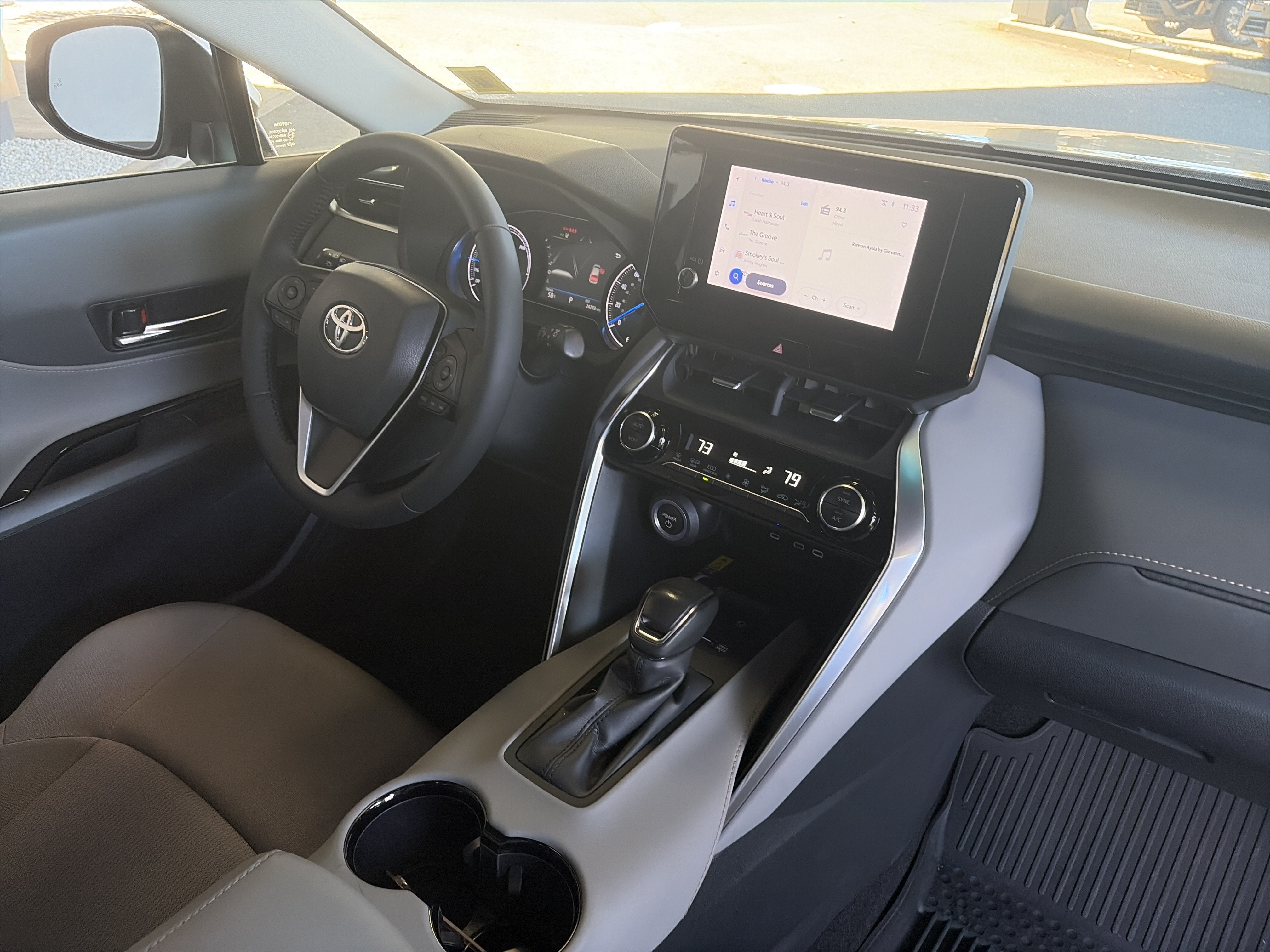 2023 Toyota Venza LE