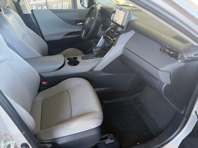 2023 Toyota Venza LE