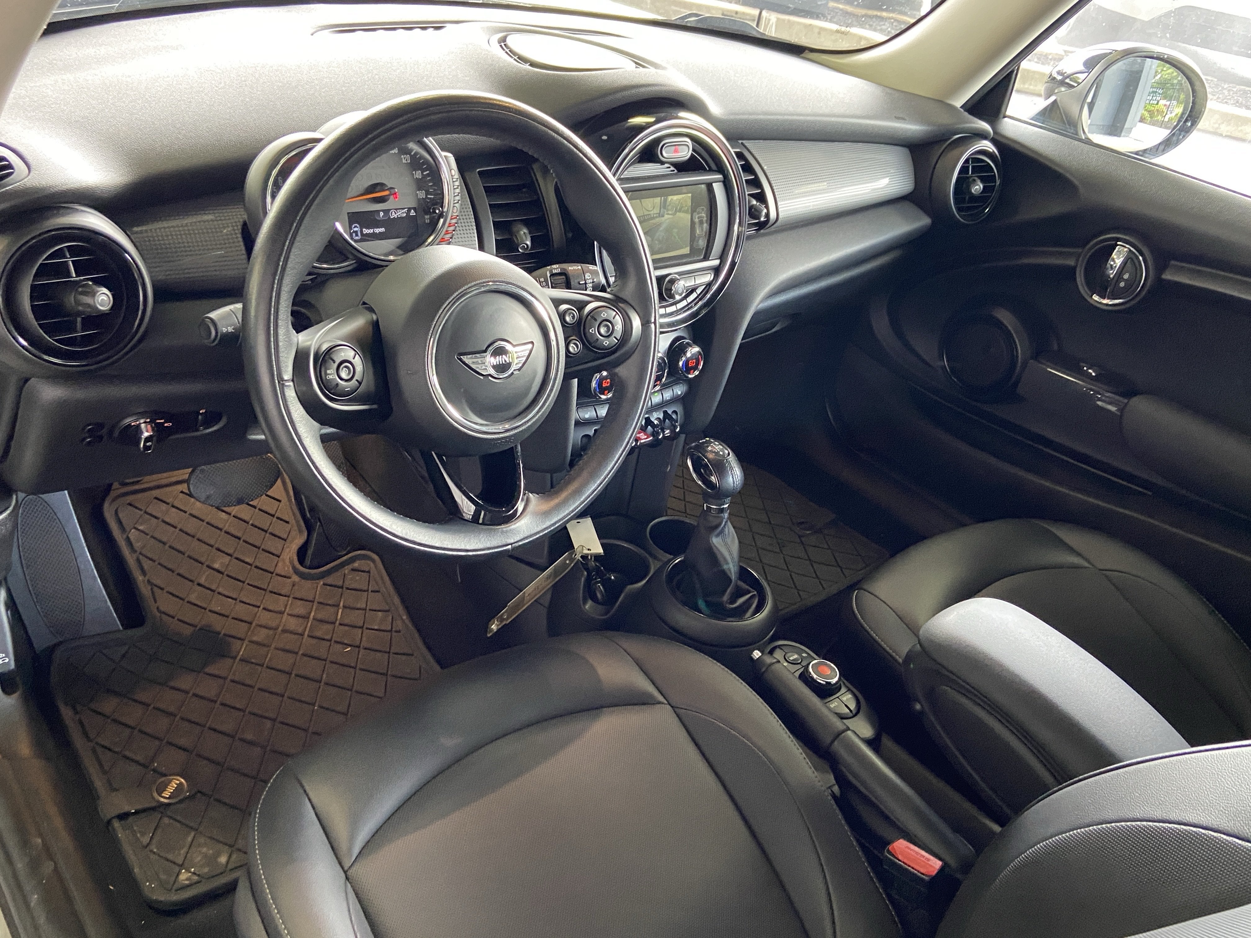 2017 MINI Hardtop 2 Door Cooper