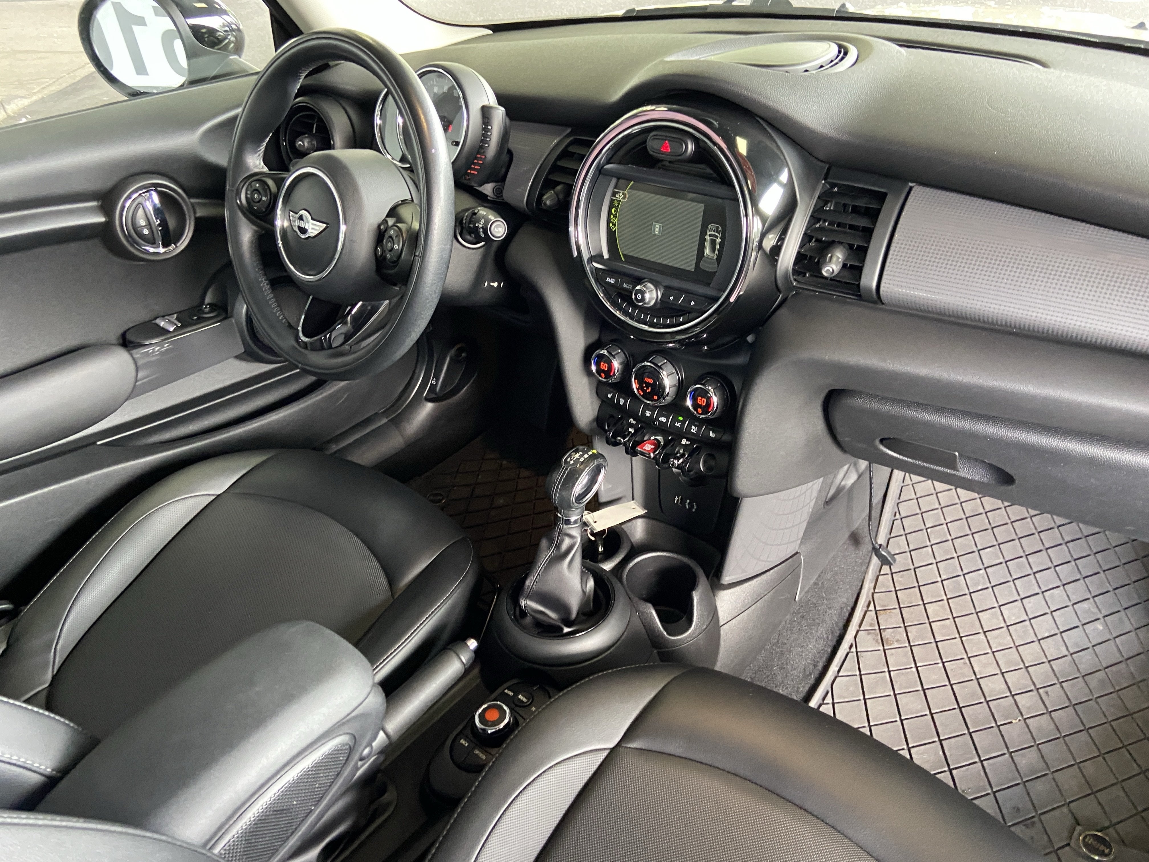 2017 MINI Hardtop 2 Door Cooper